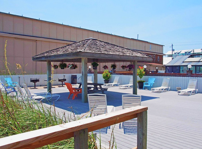 Vacation amenities offered at Atlantic Towers