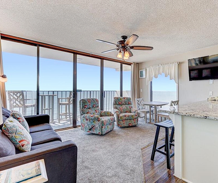 spacious oceanfront condos at Atlantic Towers